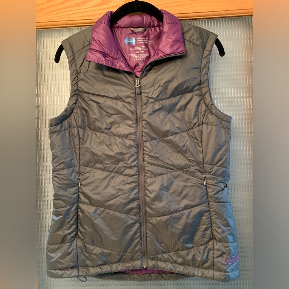 Ibex Wool Aire Vest - Charcoal Grey
